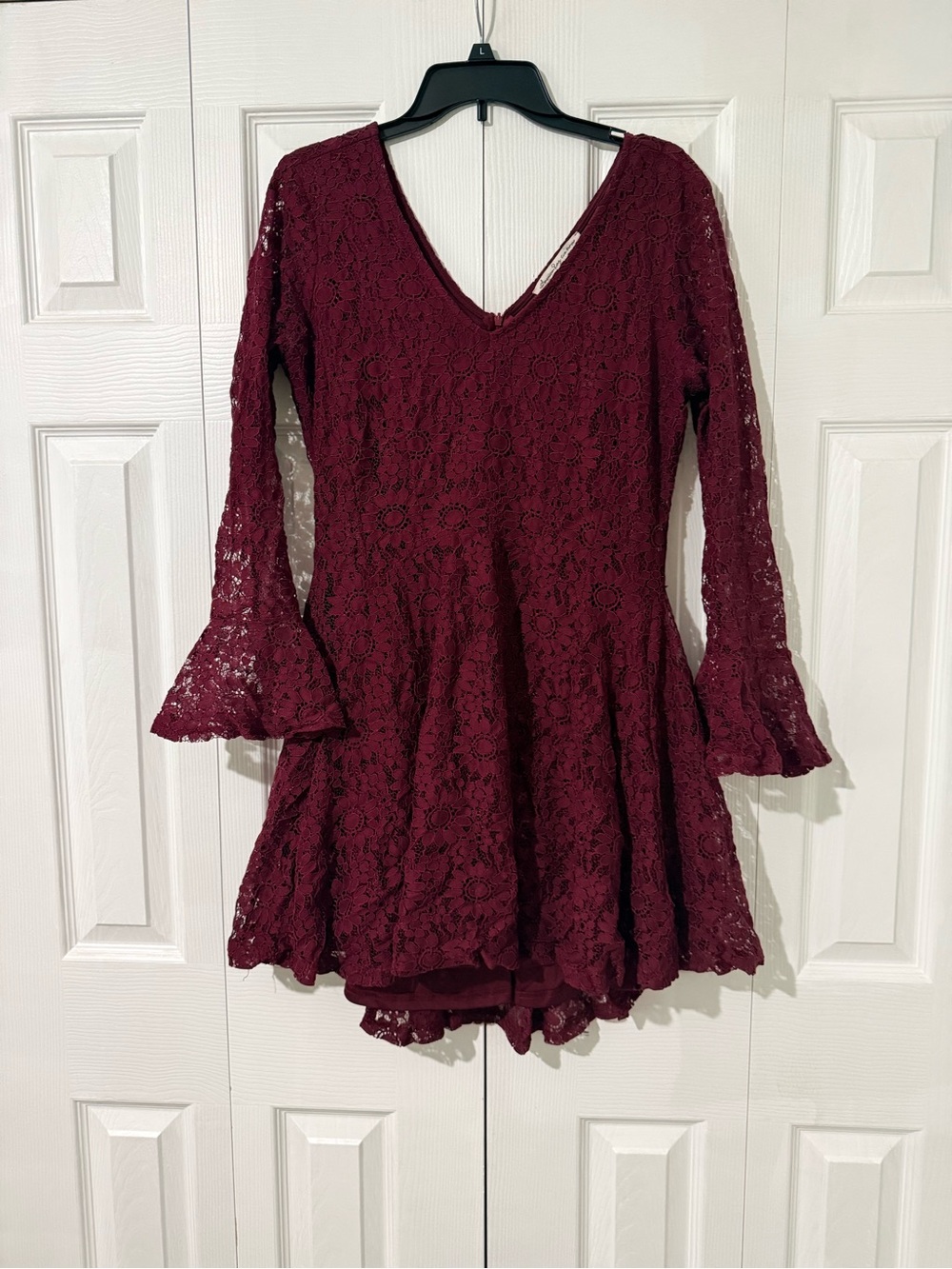 American Rag Burgundy Lace V-Neck Bell Sleeve Tunic